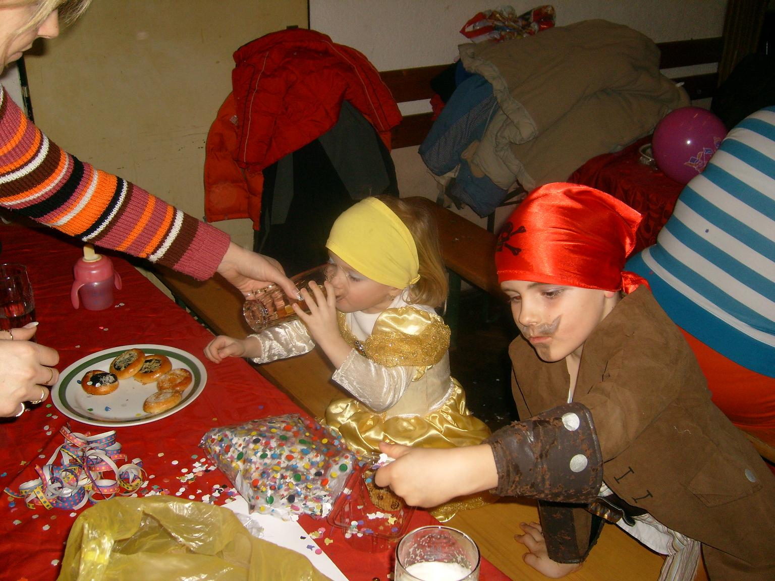 S7302376.JPG